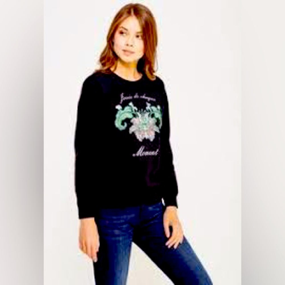 Incity women's sweatshirt size 40- XS. Black with bright embroidery.
